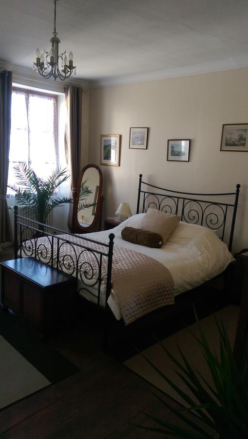 Bed and Breakfast Vingt Grand Rue Champagne-Mouton Zewnętrze zdjęcie