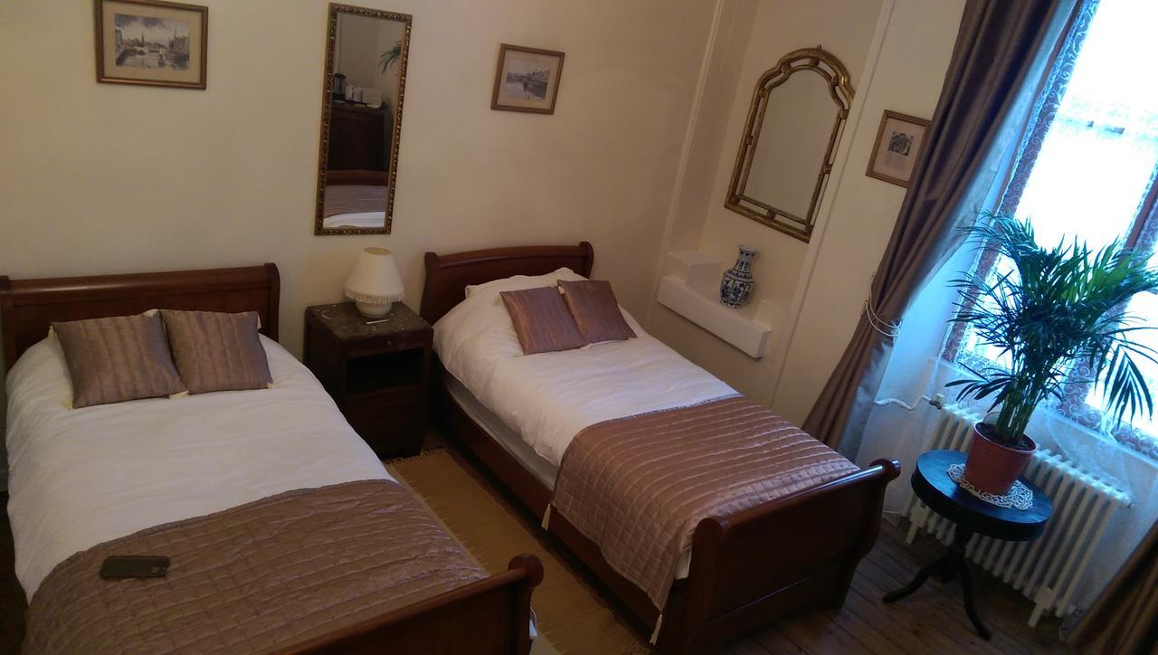 Bed and Breakfast Vingt Grand Rue Champagne-Mouton Zewnętrze zdjęcie