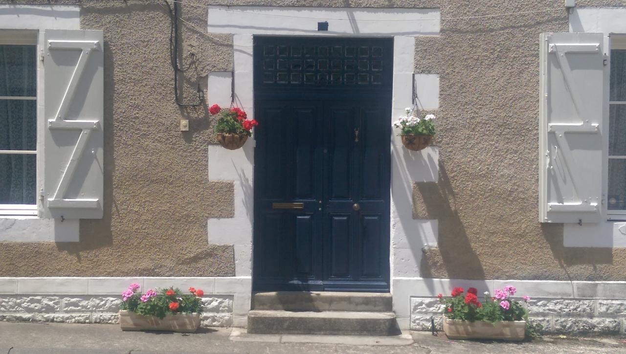 Bed and Breakfast Vingt Grand Rue Champagne-Mouton Zewnętrze zdjęcie