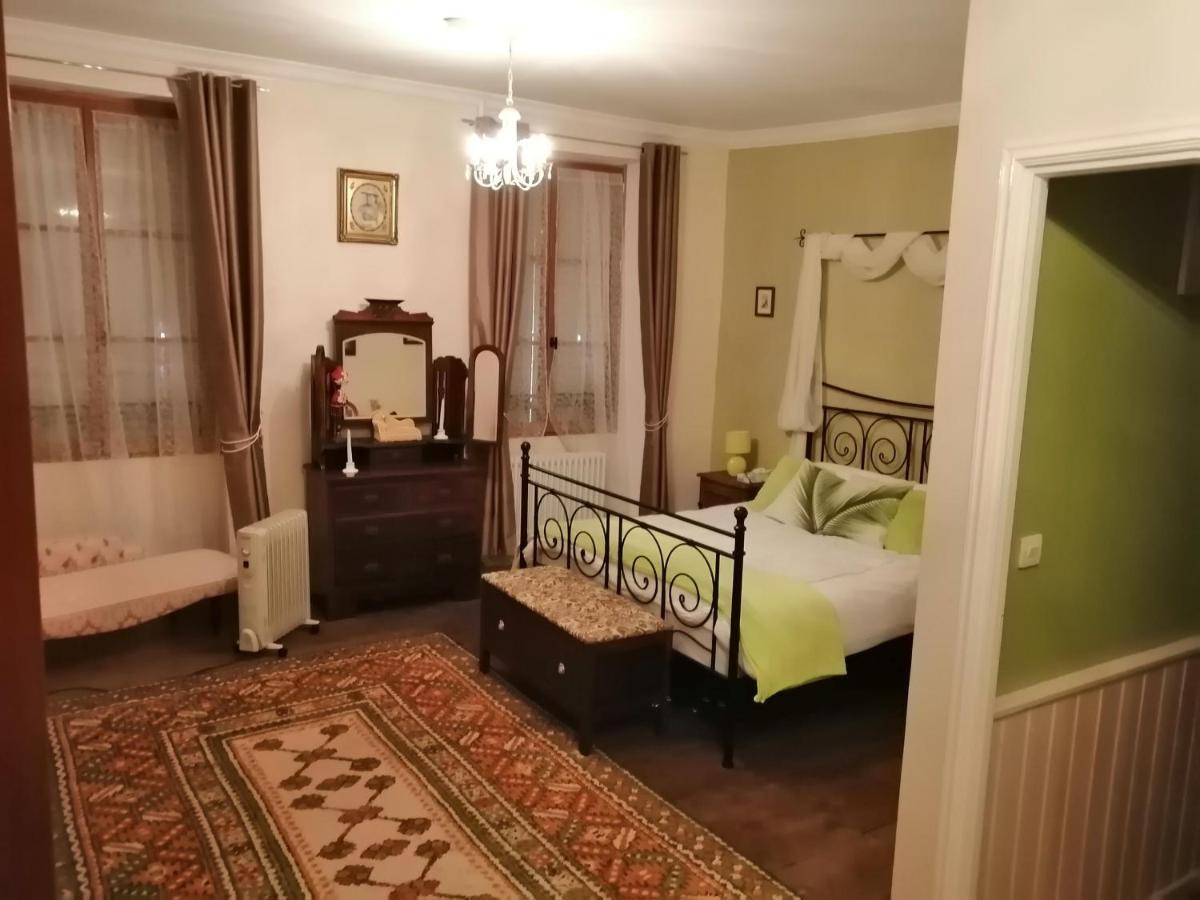 Bed and Breakfast Vingt Grand Rue Champagne-Mouton Zewnętrze zdjęcie